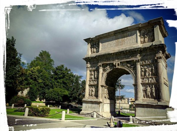 Arco di Traiano